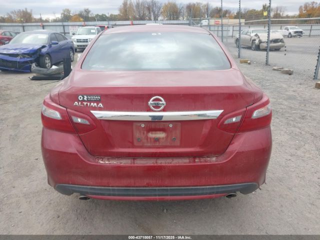 Nissan Altima 2.5 S Image 2