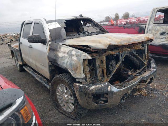  Salvage GMC Sierra 2500
