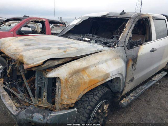 GMC Sierra 2500 Image 9