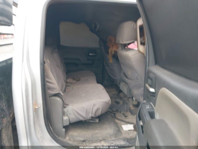 GMC Sierra 2500 Image 8