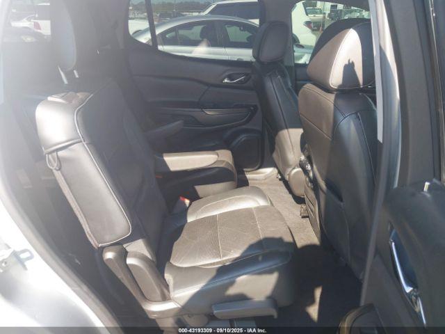 GMC Acadia Slt-2 Image 2