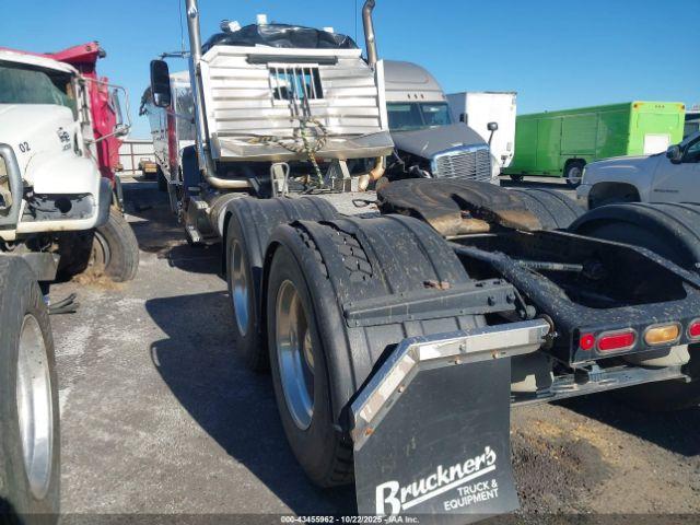 Mack Pinnacle Image 2