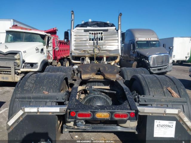 Mack Pinnacle Image 9