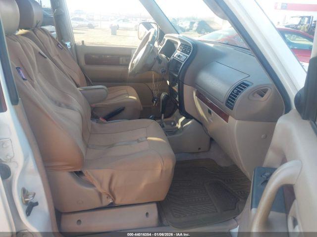 Isuzu Trooper Image 10