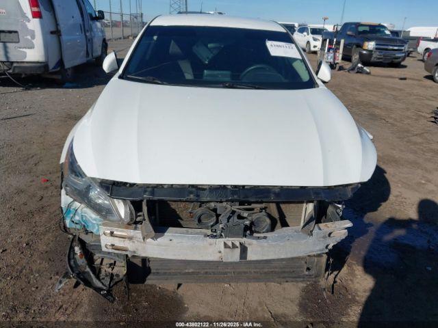 Nissan Altima S Fwd Image 5