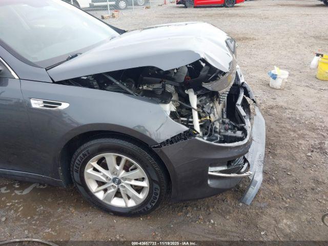 Kia Optima Lx Image 17