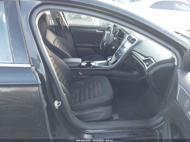 Ford Fusion Se Image 5