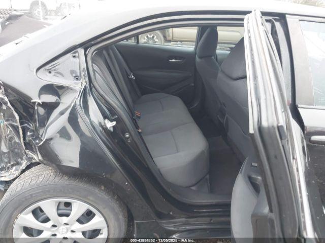 Toyota Corolla Le Image 18