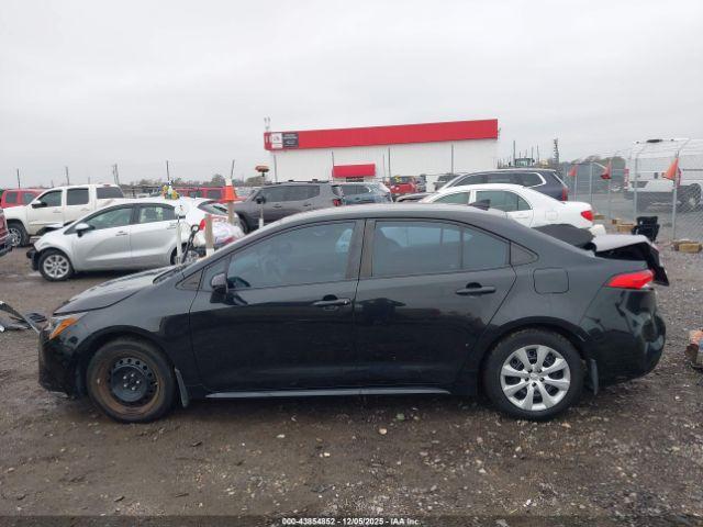 Toyota Corolla Le Image 10