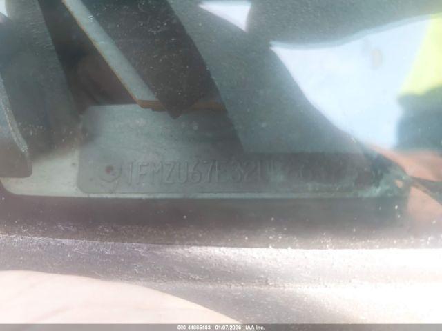 Ford Explorer Image 11