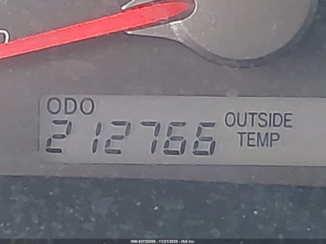 Toyota Camry Se Image 14