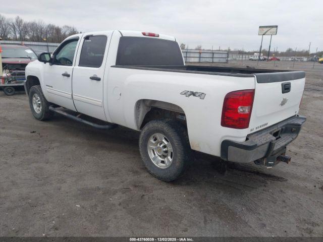 Chevrolet Silverado 2500 Lt Image 11