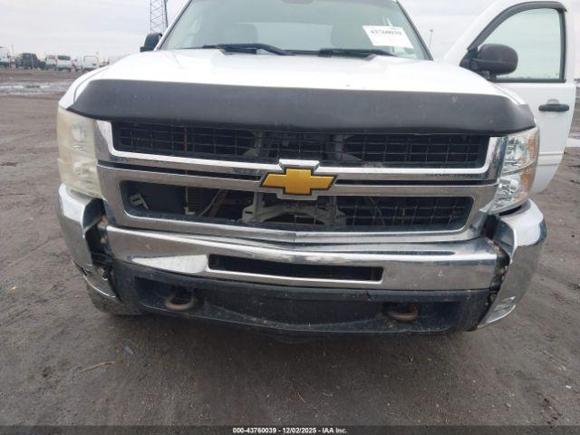 Chevrolet Silverado 2500 Lt Image 3