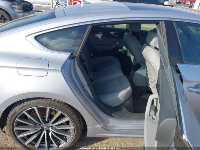 Audi A5 2.0t Premium Image 14