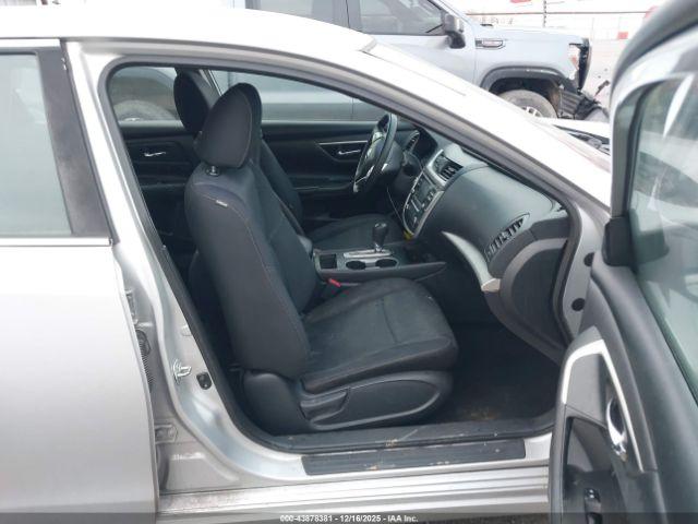 Nissan Altima 2.5 S Image 7