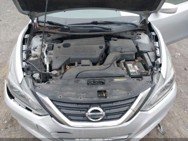 Nissan Altima 2.5 S Image 12