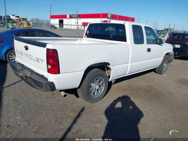 Chevrolet Silverado 1500 Ls Image 2