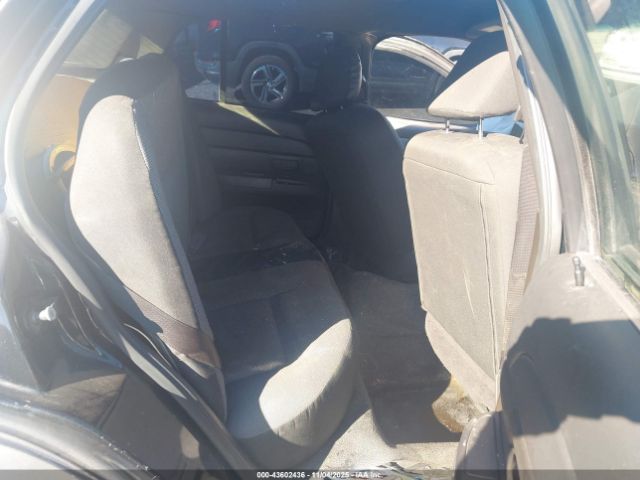 Ford Crown Victoria Image 18