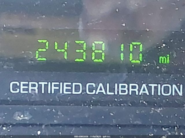 Ford Crown Victoria Image 13