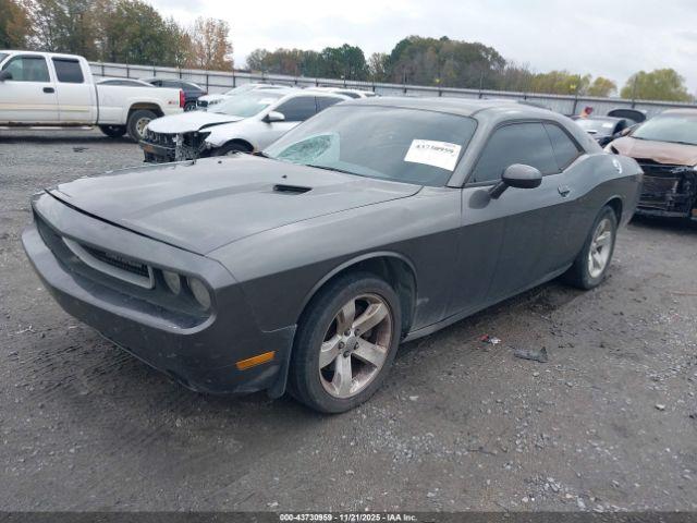 Dodge Challenger Sxt Plus Image 4
