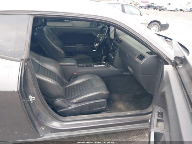 Dodge Challenger Sxt Plus Image 6