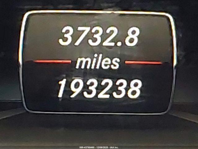 Mercedes-Benz GLK 4matic Image 12