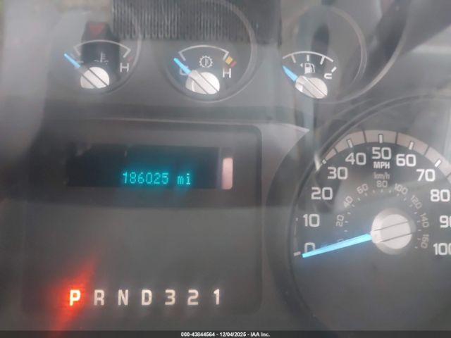 Ford F-550 Xl Image 7