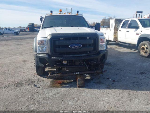 Ford F-550 Xl Image 13