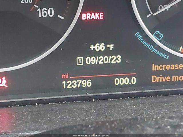 BMW 3 Series Image 10