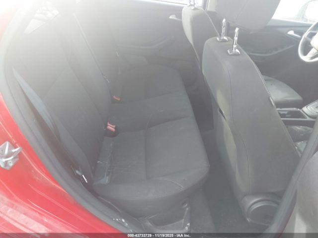 Ford Focus Se Image 9