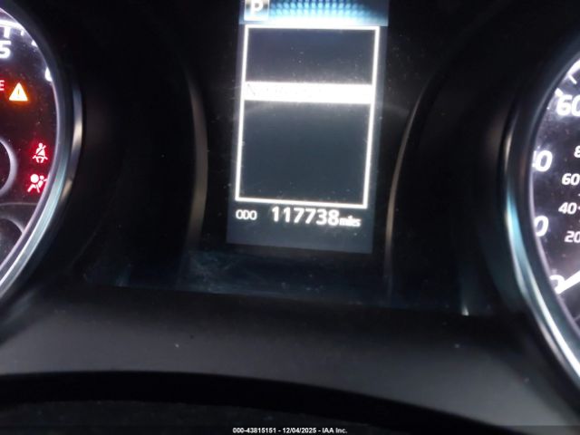 Toyota Camry Le Image 15