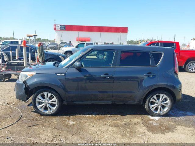 Kia Soul + Image 12
