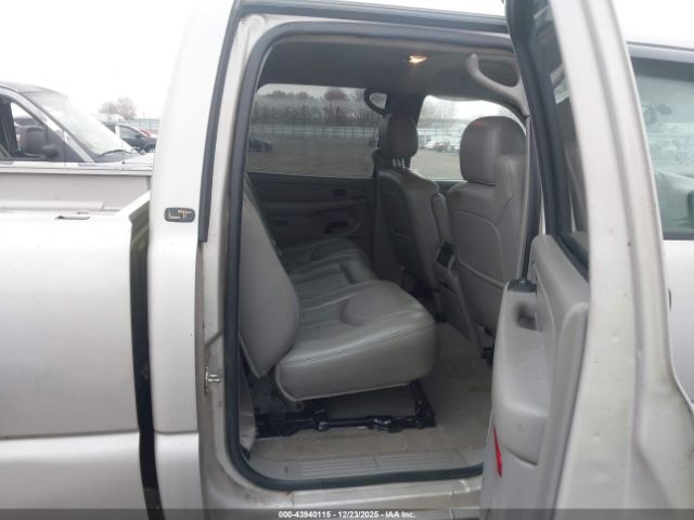 Chevrolet Silverado 2500 Lt3 Image 12