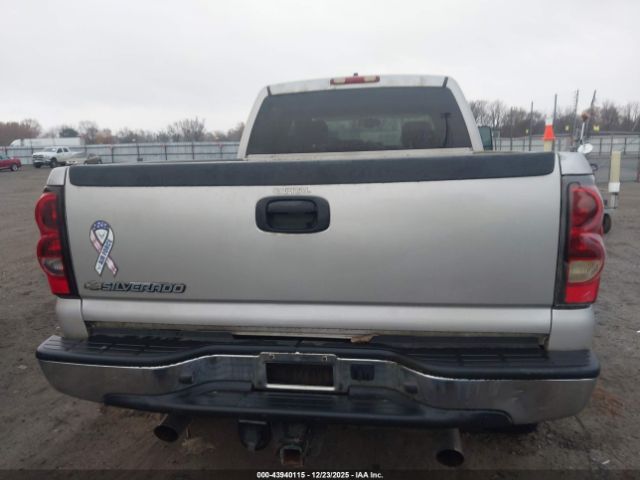 Chevrolet Silverado 2500 Lt3 Image 13