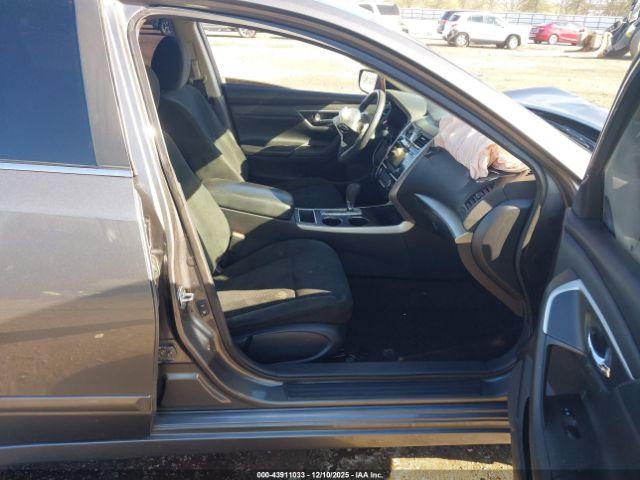 Nissan Altima 2.5 S Image 7