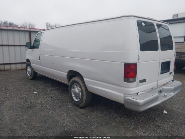 Ford E-350 Image 11