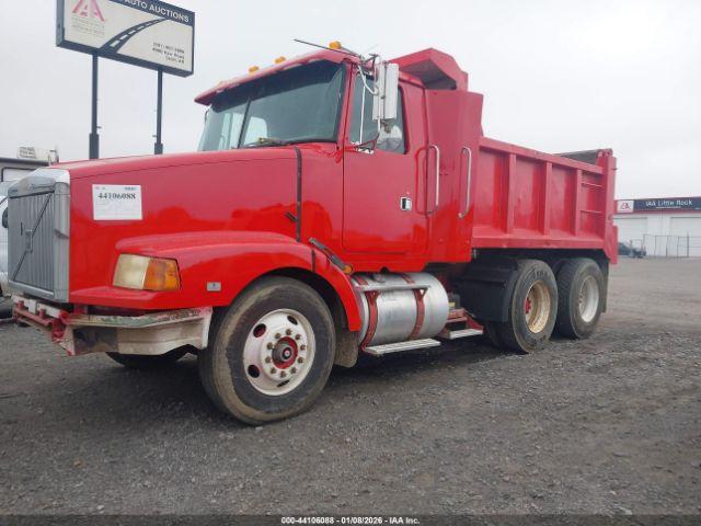 White Gmc Aero Wca Image 9