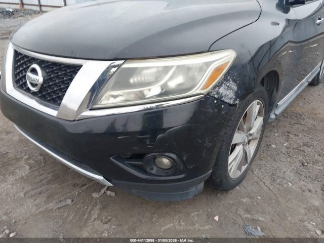 Nissan Pathfinder Platinum Image 12