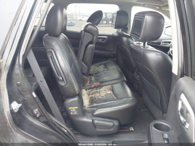 Nissan Pathfinder Platinum Image 9