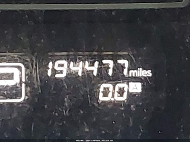 Nissan Pathfinder Platinum Image 2