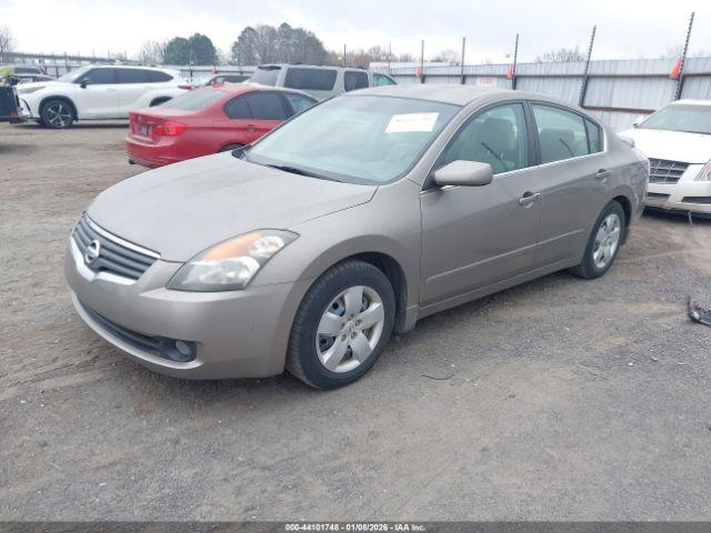 Nissan Altima 2.5 S Image 8