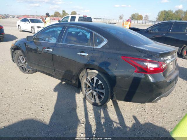 Nissan Altima 2.5 Sr Image 4