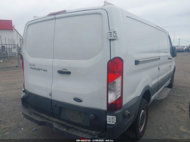 Ford Transit Image 3