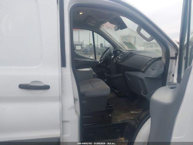 Ford Transit Image 4