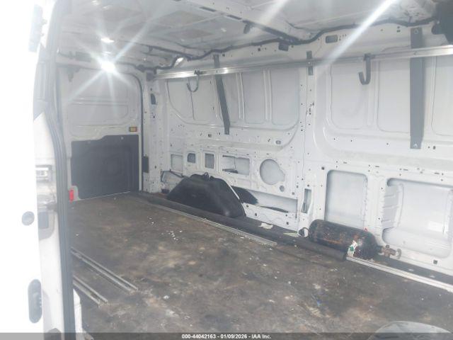 Ford Transit Image 8