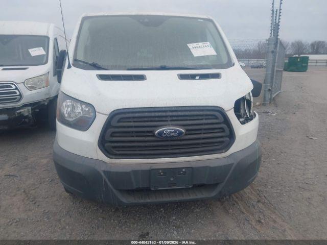 Ford Transit Image 10