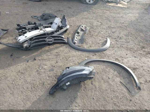 Nissan Pathfinder Sv Fwd Image 10